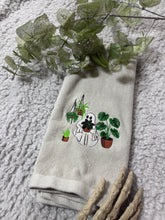 Load image into Gallery viewer, Plant Ghostie 2