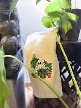 Load image into Gallery viewer, Plant Ghostie
