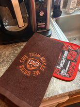 Load image into Gallery viewer, This Team Makes Me Drink
