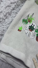 Load and play video in Gallery viewer, Plant Ghostie 2
